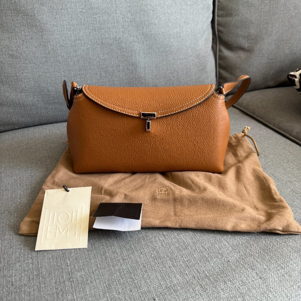 Toteme T-locked brown leather bag - Picture 1 of 12